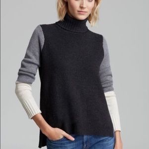 Vince turtleneck sweater size XS